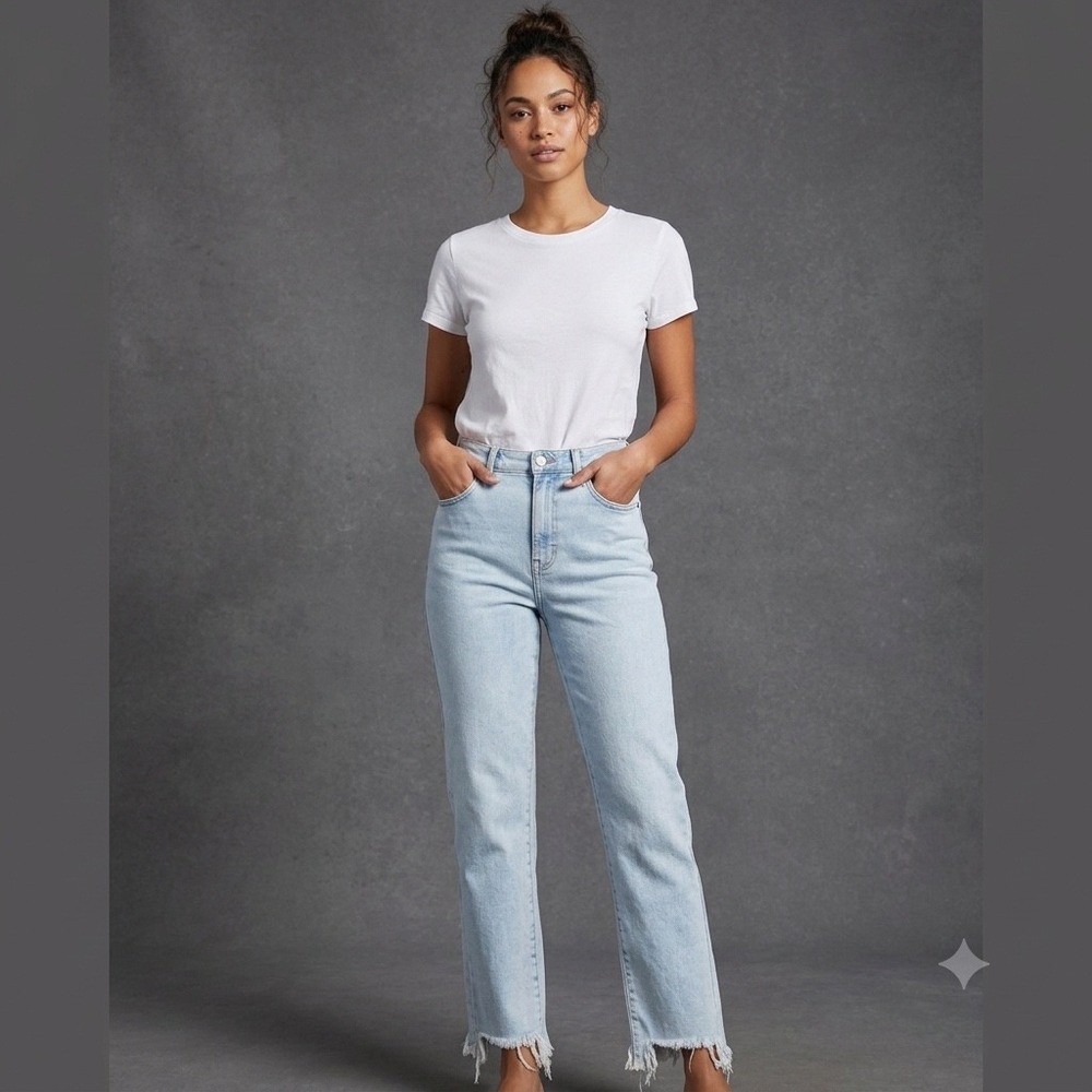 Kensie Womens Size 14/32 The Allie Jeans High Rise Slim Straight Frayed Distress
